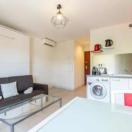 Διαμέρισμα Renting Chez Laurent - 100m Beach Cosy Studio 2pers Center Αντίμπ